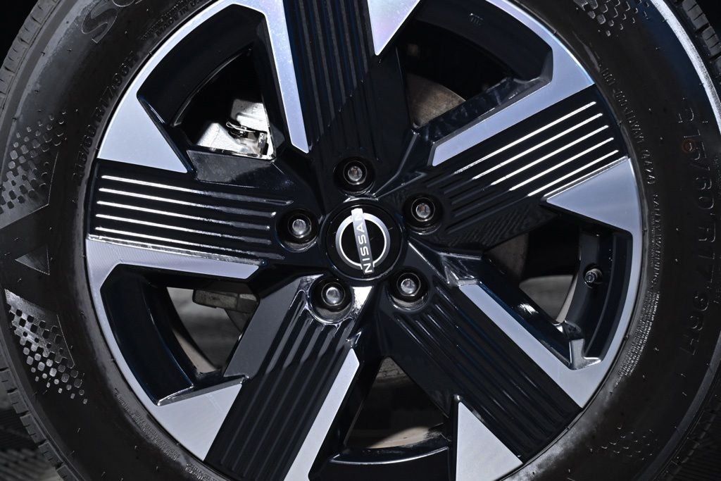 2025 Nissan Kicks SR Nissan Certified