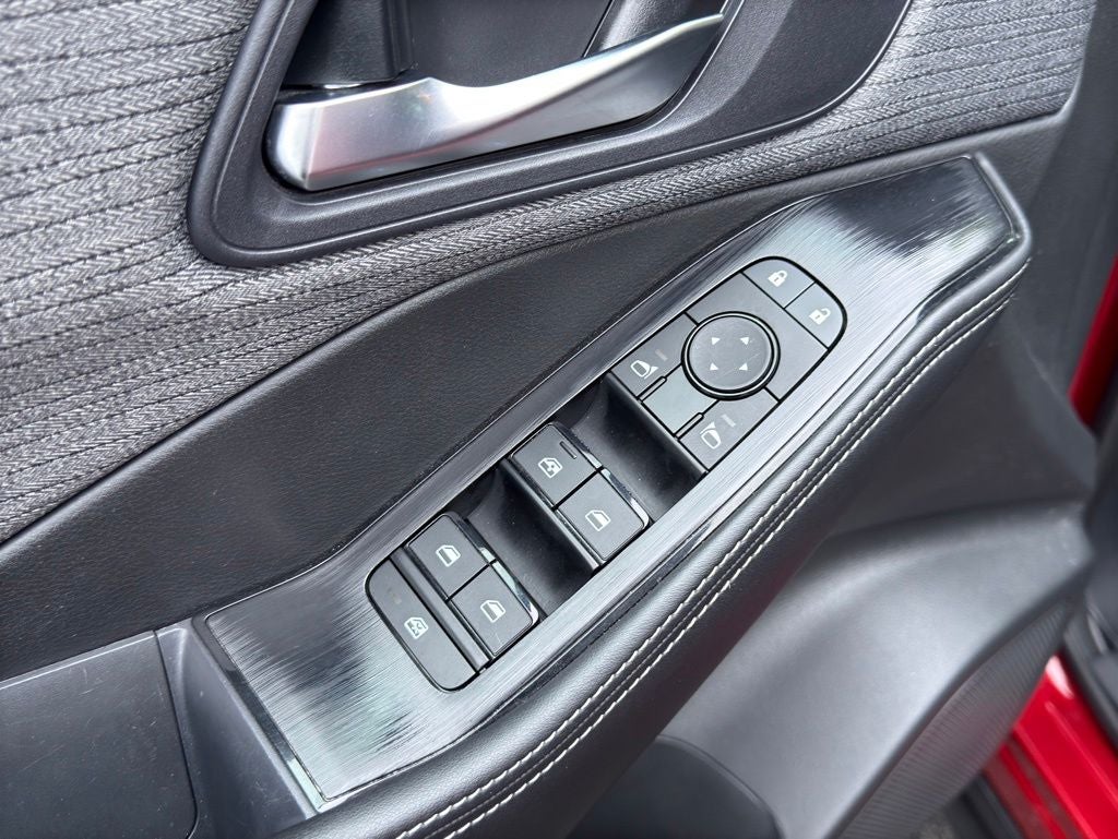 2023 Nissan Rogue SV Nissan Certified