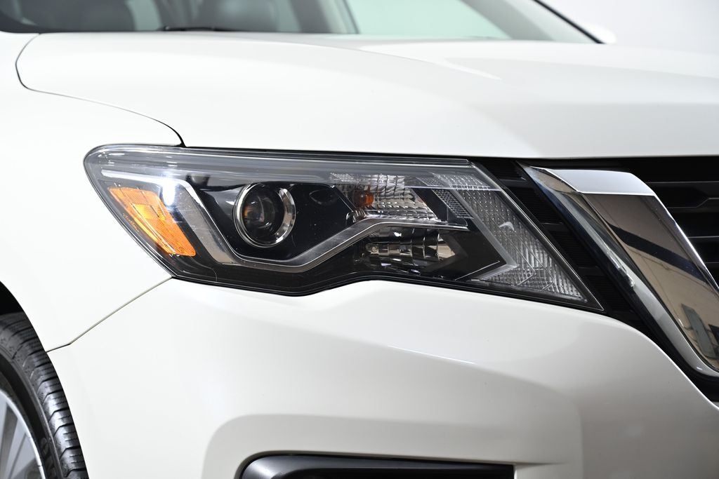 2019 Nissan Pathfinder SL