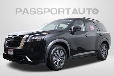 2025 Nissan Pathfinder SV