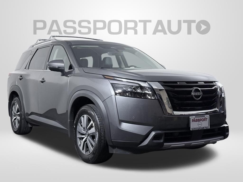 2025 Nissan Pathfinder SL Nissan Certified