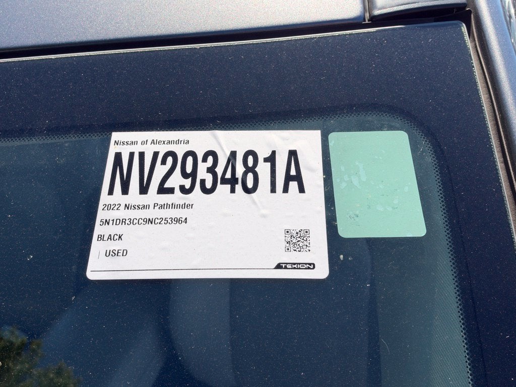 2022 Nissan Pathfinder SL