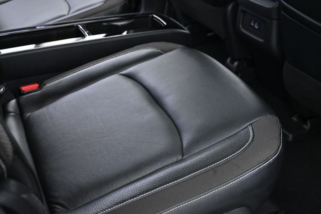 2022 Nissan Pathfinder SL Certified Select
