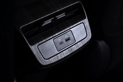 2023 Nissan Ariya VENTURE+
