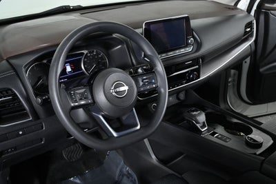 2022 Nissan Rogue SV Nissan Certified