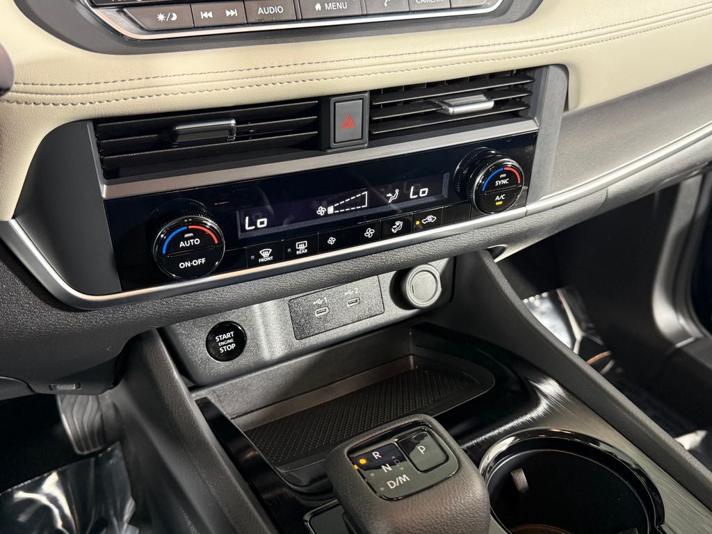 2024 Nissan Rogue SV AWD Nissan Certified