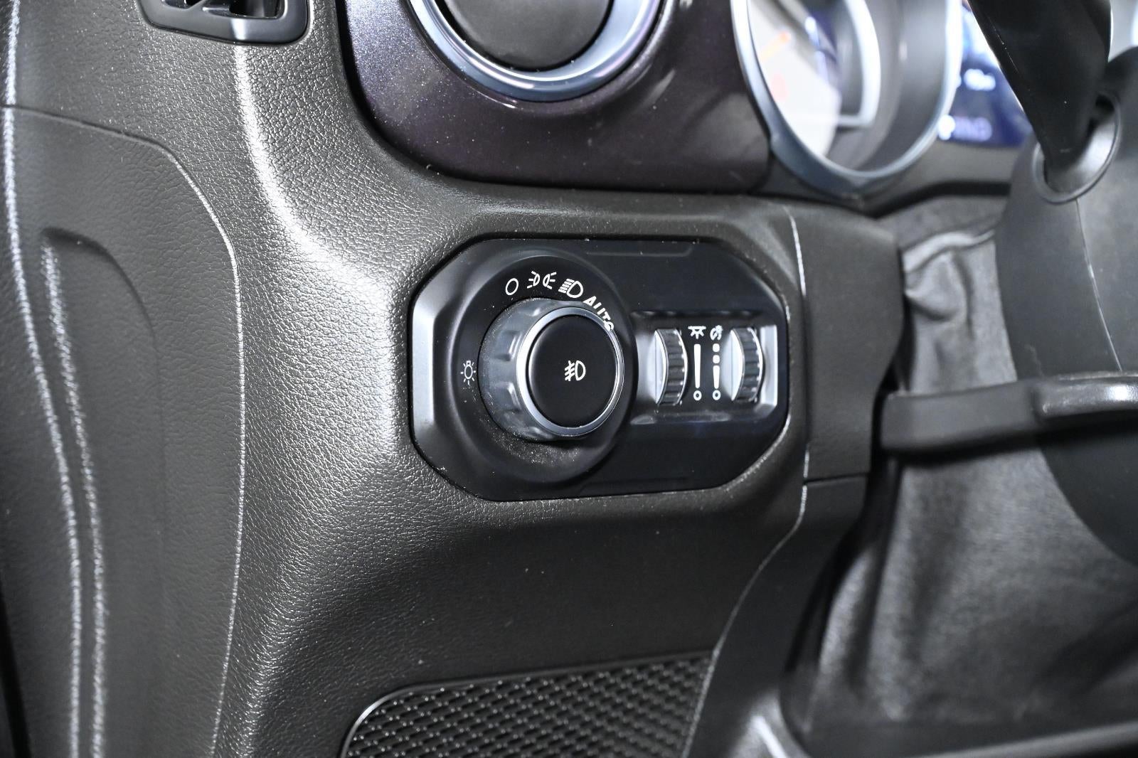 2020 Jeep Wrangler Unlimited Sahara Altitude