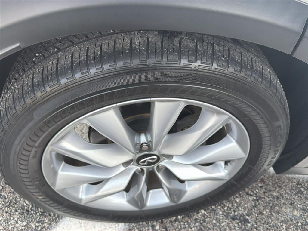 2022 INFINITI QX50 LUXE