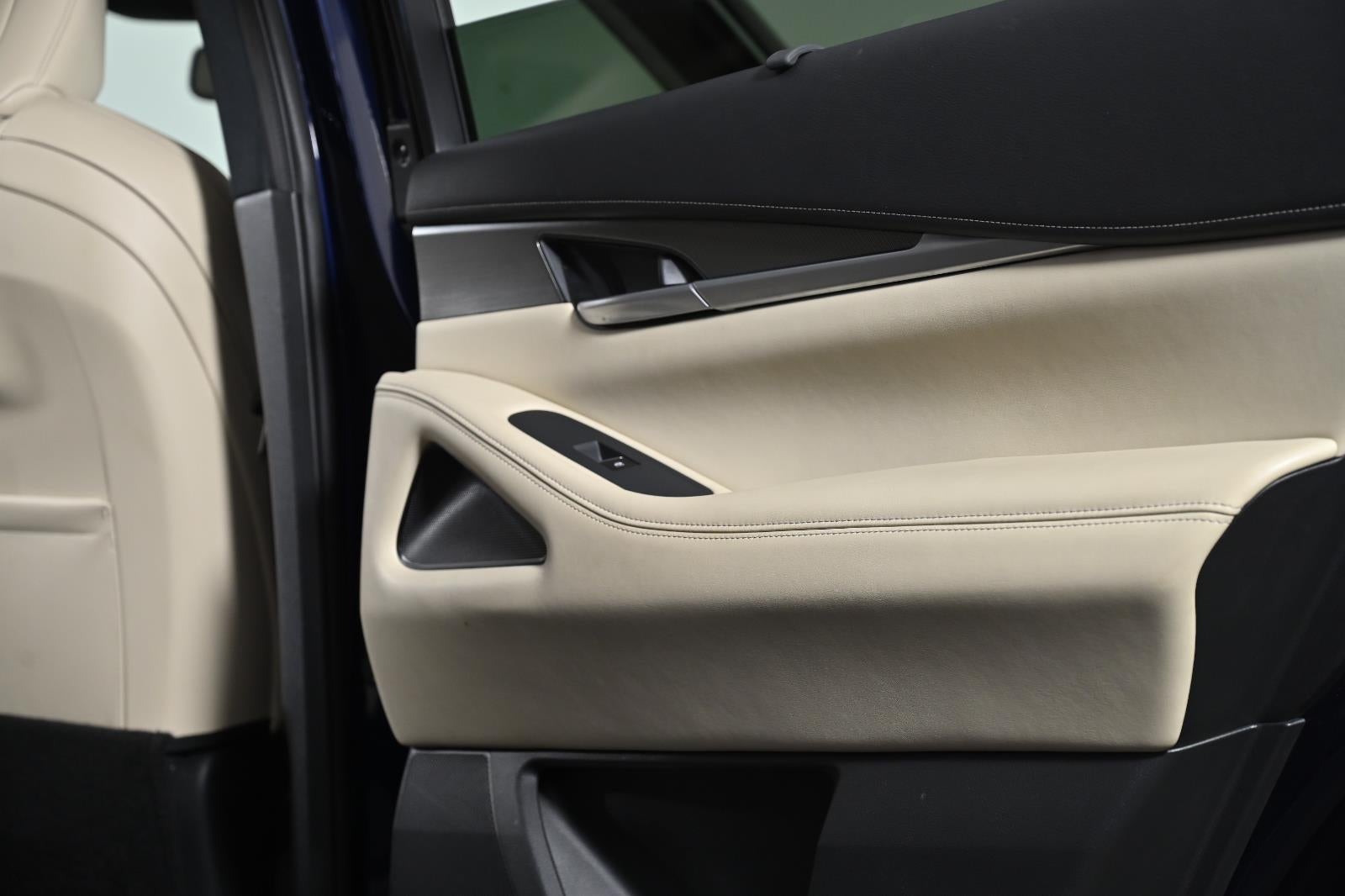 2022 INFINITI QX60 LUXE