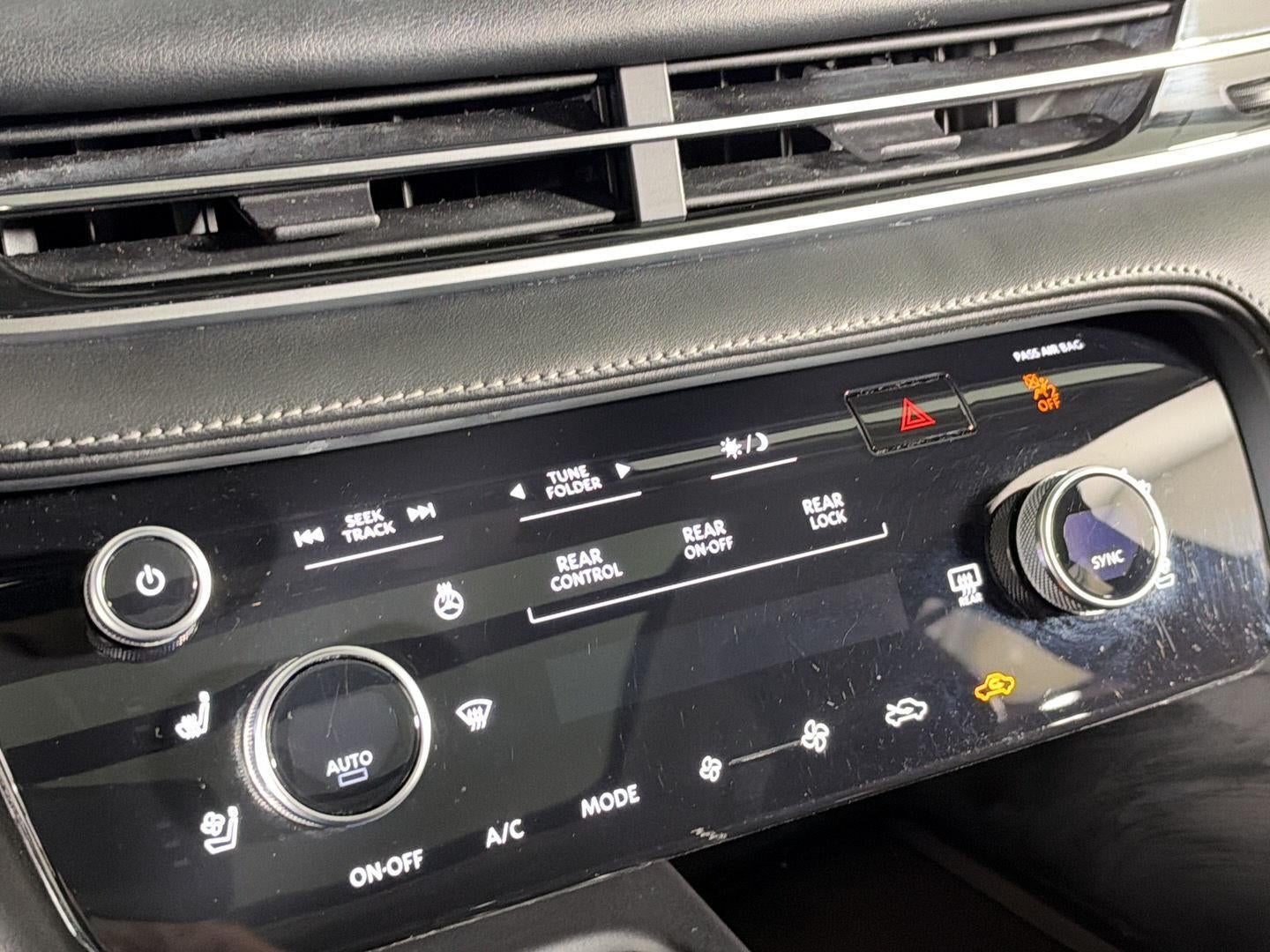2023 INFINITI QX60 LUXE