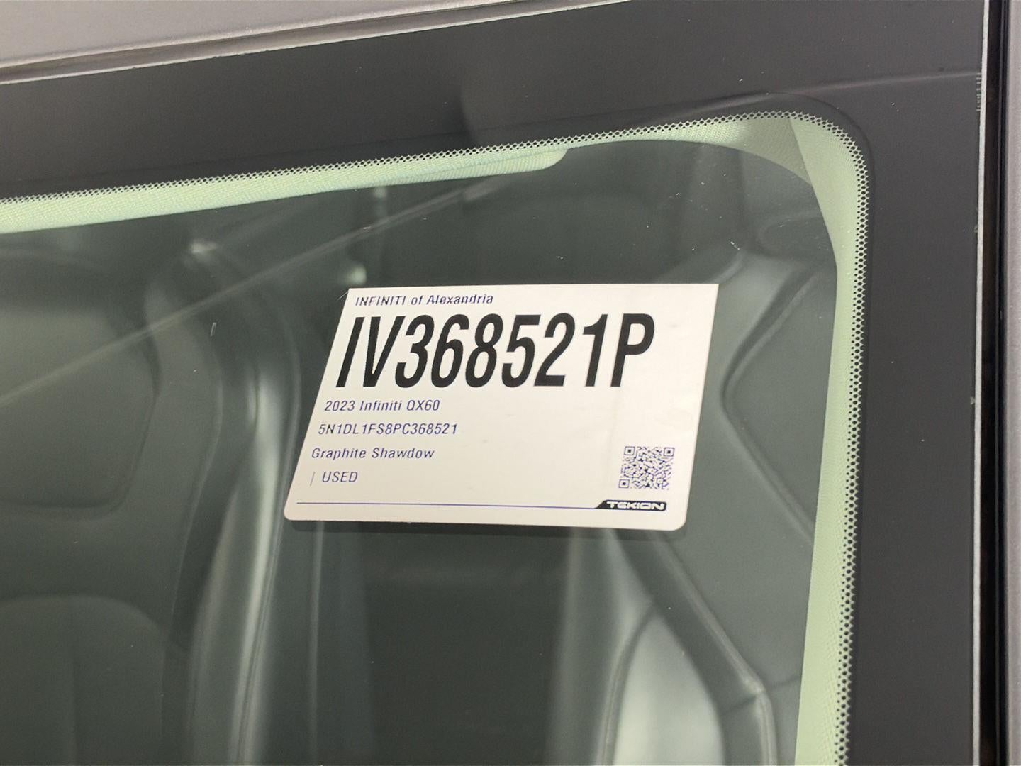 2023 INFINITI QX60 LUXE