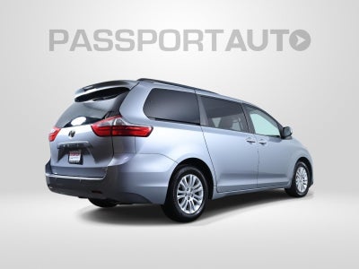 2017 Toyota Sienna XLE 8-Passenger
