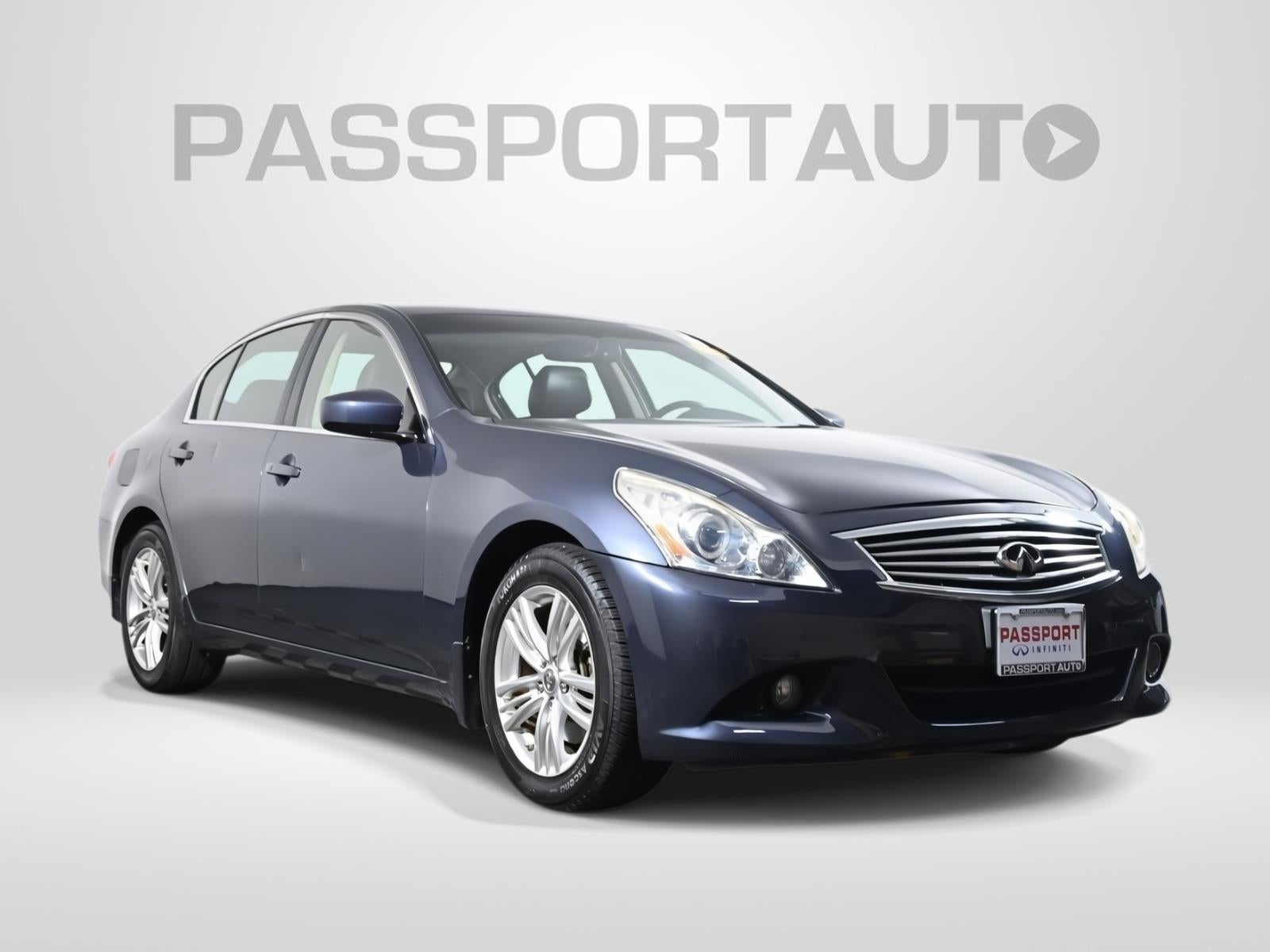 2013 INFINITI G37 Sedan x