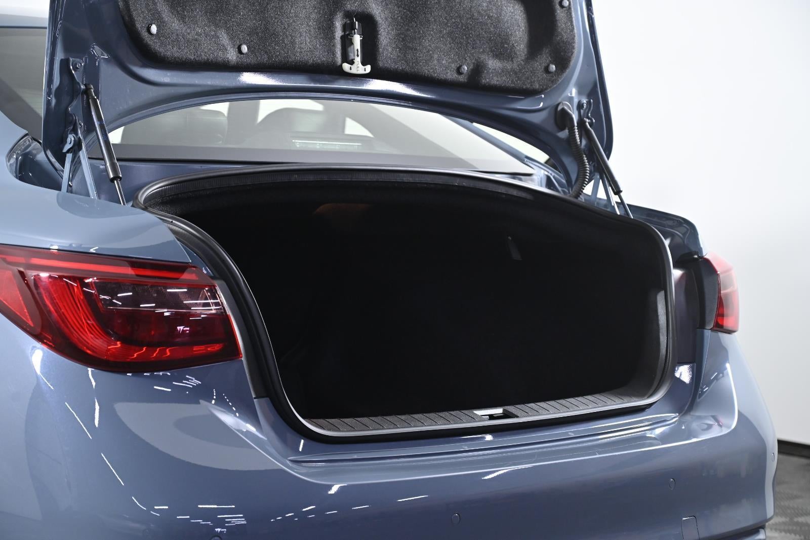 2024 INFINITI Q50 RED SPORT 400