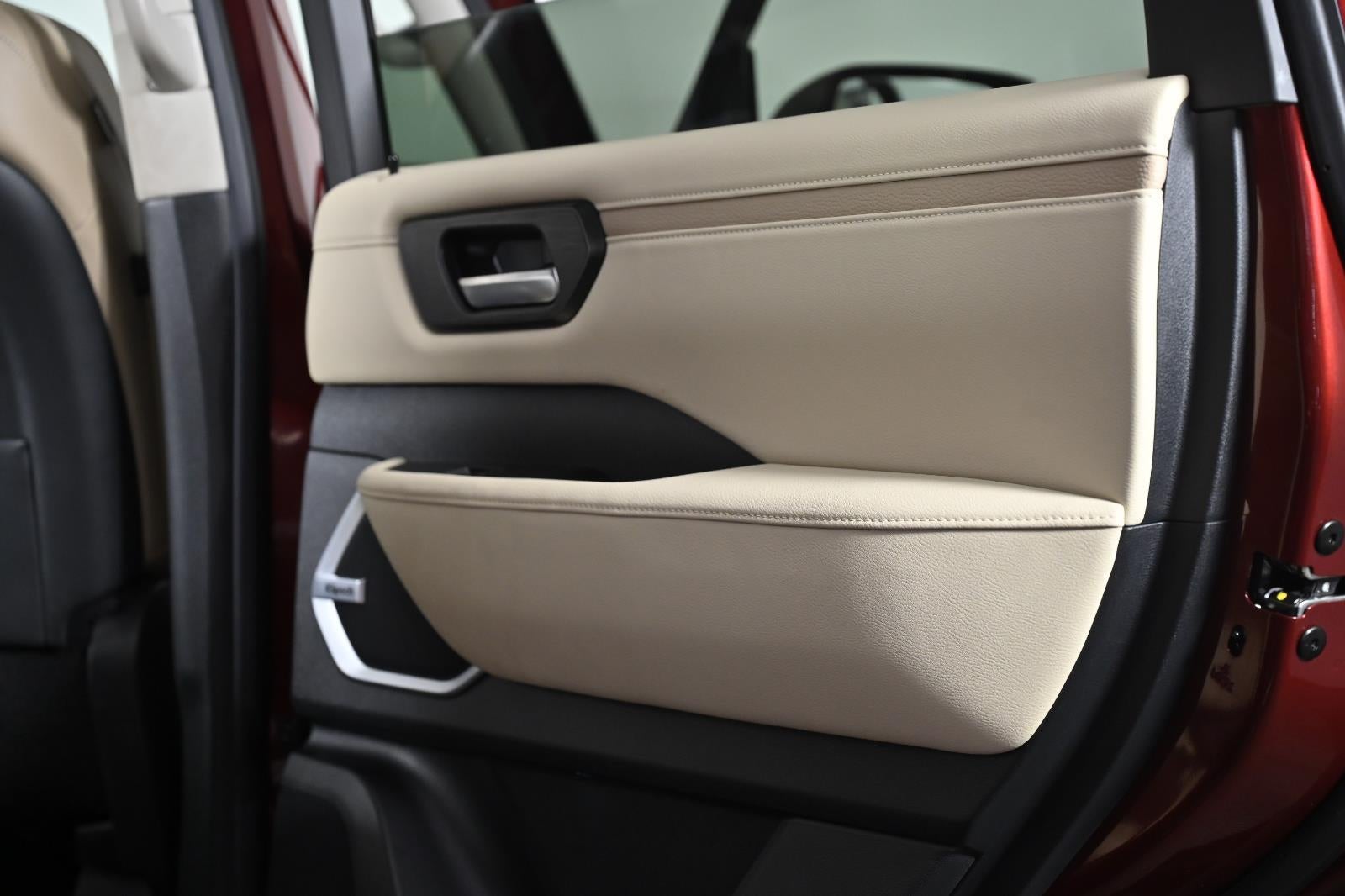 2025 Nissan Armada Platinum