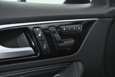 2019 INFINITI QX30 LUXE