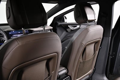 2025 Audi Q4 e-tron Premium Plus