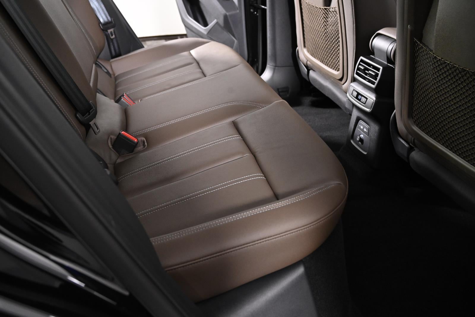 2025 Audi Q4 e-tron Premium Plus