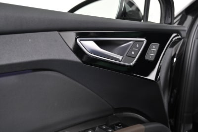 2025 Audi Q4 e-tron Premium Plus