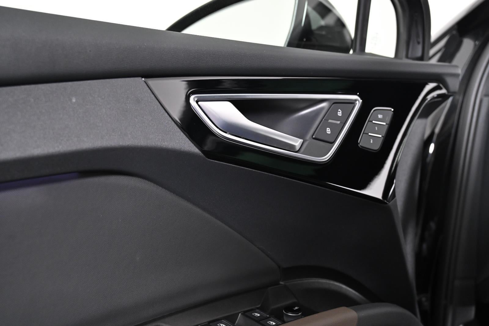 2025 Audi Q4 e-tron Premium Plus