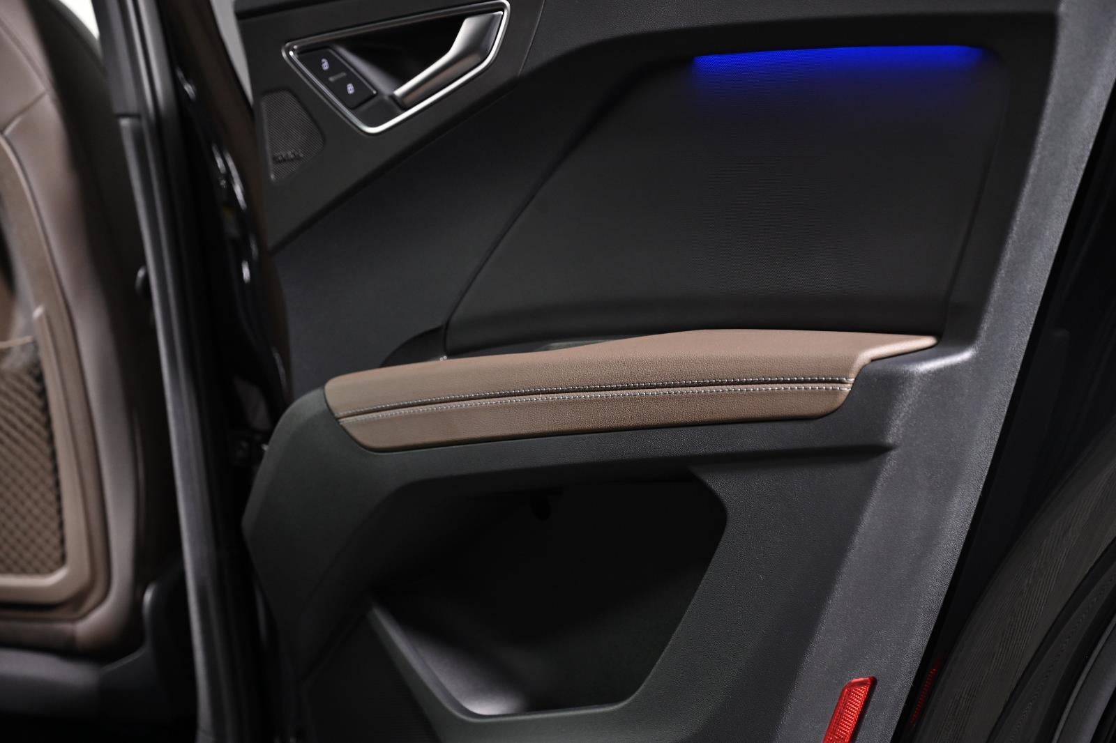 2025 Audi Q4 e-tron Premium Plus