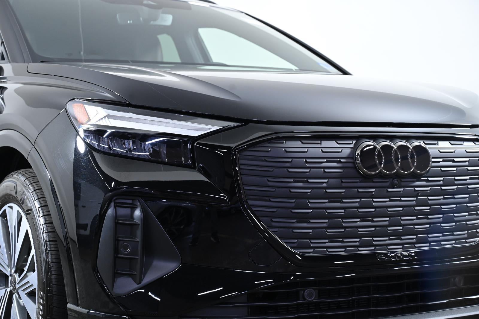 2025 Audi Q4 e-tron Premium Plus