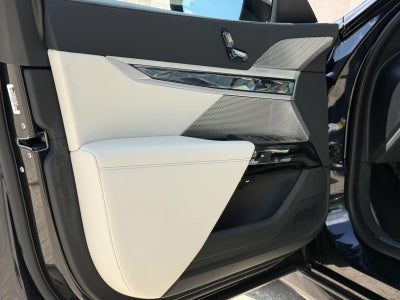 2023 BMW 7 Series 760i xDrive