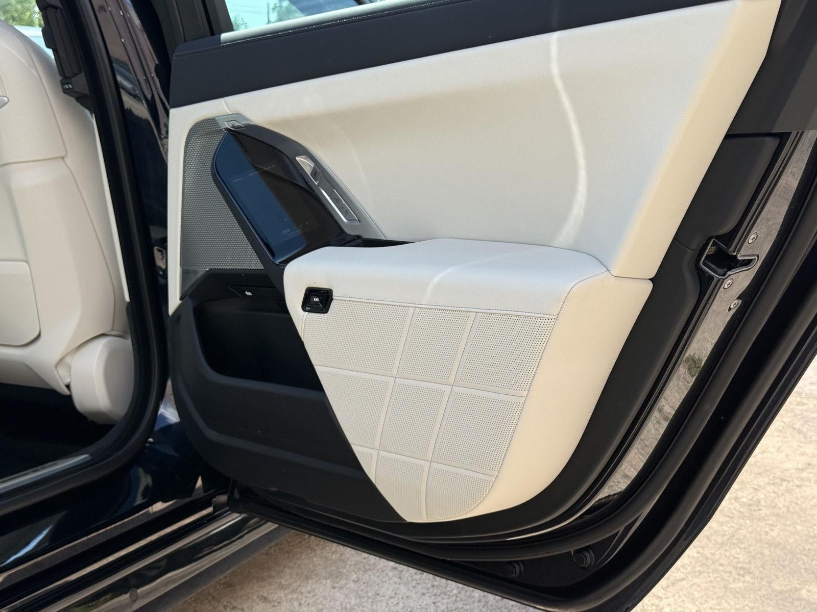2023 BMW 7 Series 760i xDrive