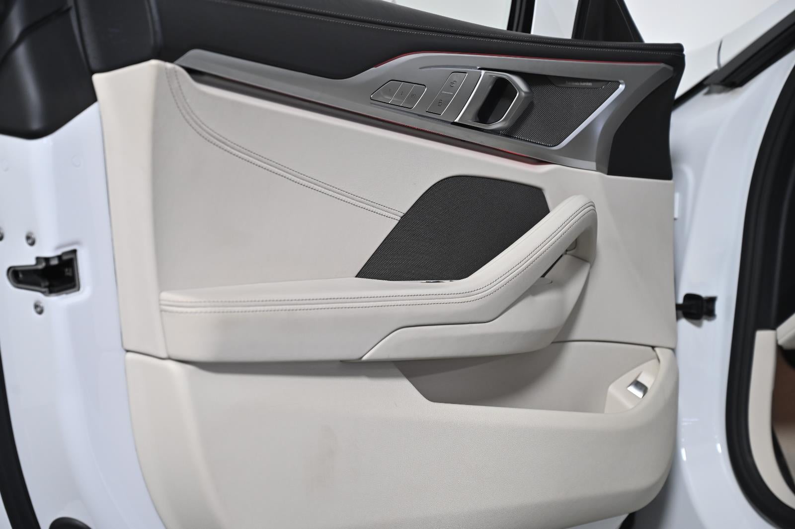 2022 BMW 8 Series M850i