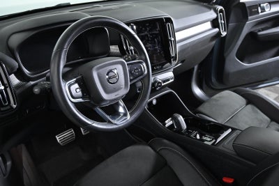 2021 Volvo XC40 R-Design