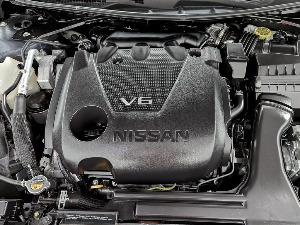 2023 Nissan Maxima SR