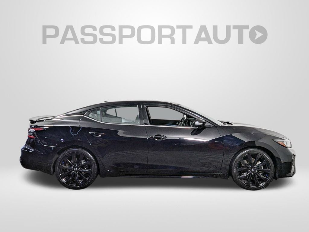 2023 Nissan Maxima SR