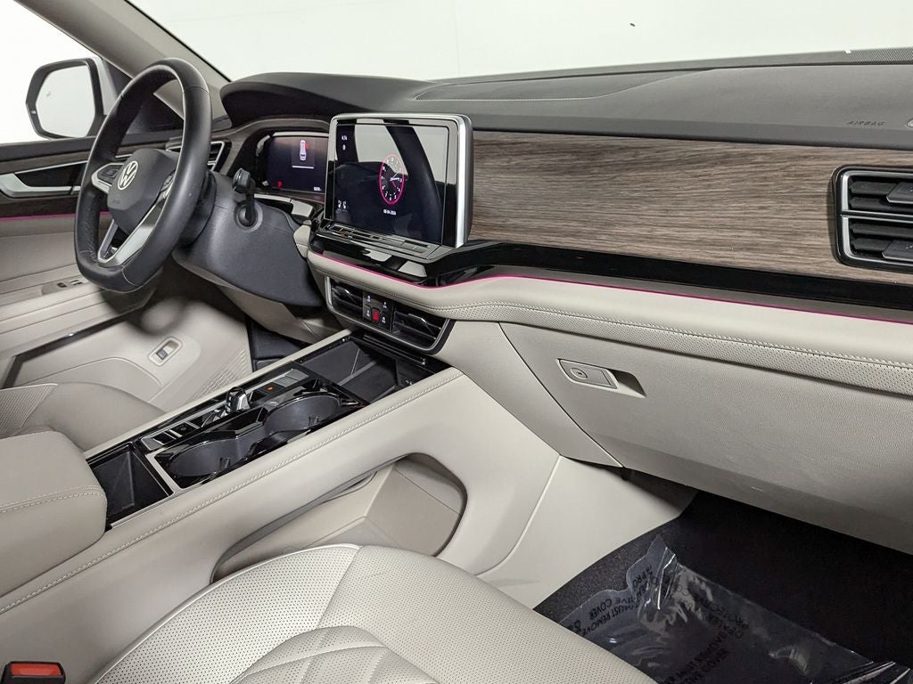 2024 Volkswagen Atlas 2.0T SEL Premium R-Line
