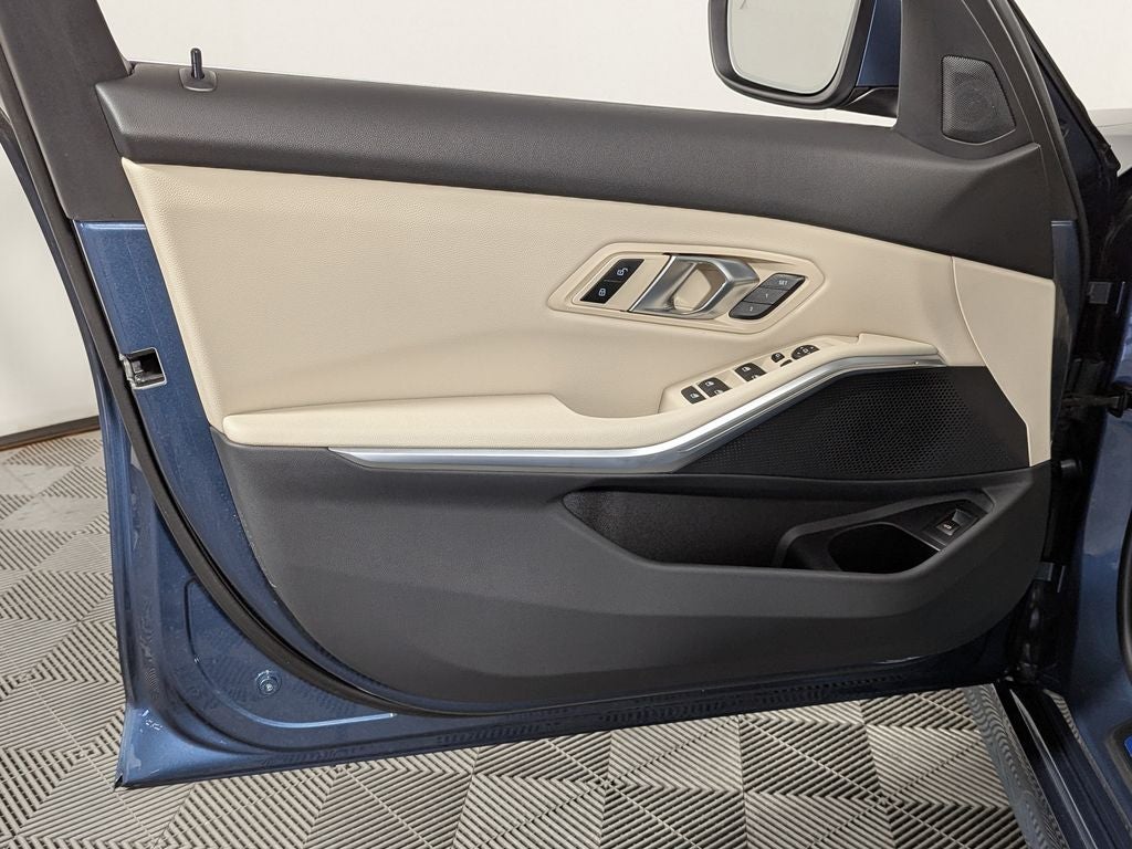 2025 BMW 330i xDrive 330i xDrive