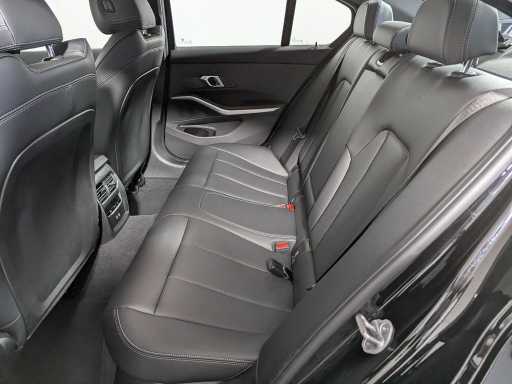 2025 BMW 330i 330i xDrive