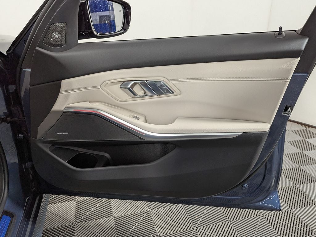 2025 BMW 330i xDrive 330i xDrive