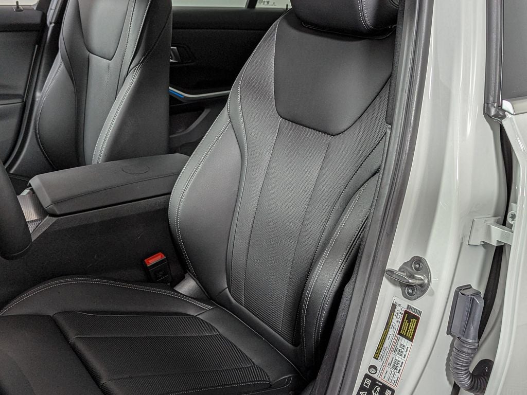 2025 BMW 330i xDrive 330i xDrive