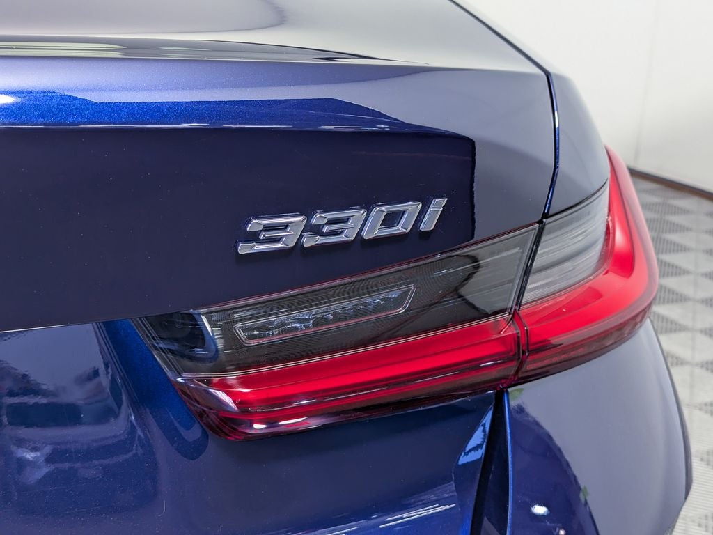 2025 BMW 3 Series 330i xDrive