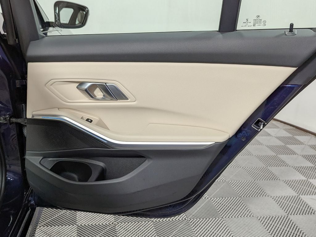 2023 BMW 3 Series 330i xDrive
