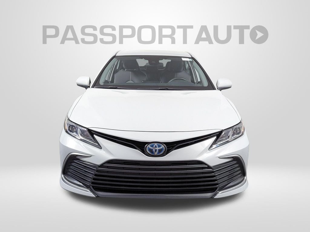 2022 Toyota Camry Hybrid LE