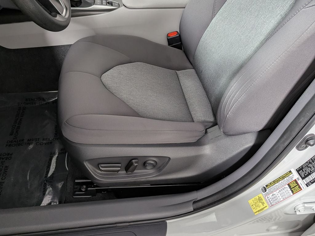 2022 Toyota Camry Hybrid LE