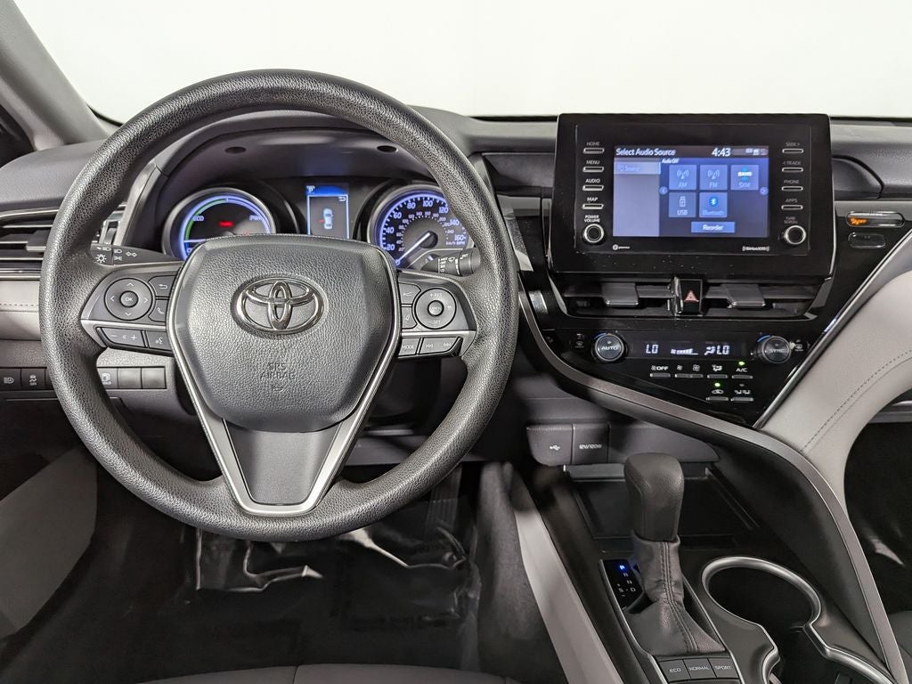 2022 Toyota Camry Hybrid LE