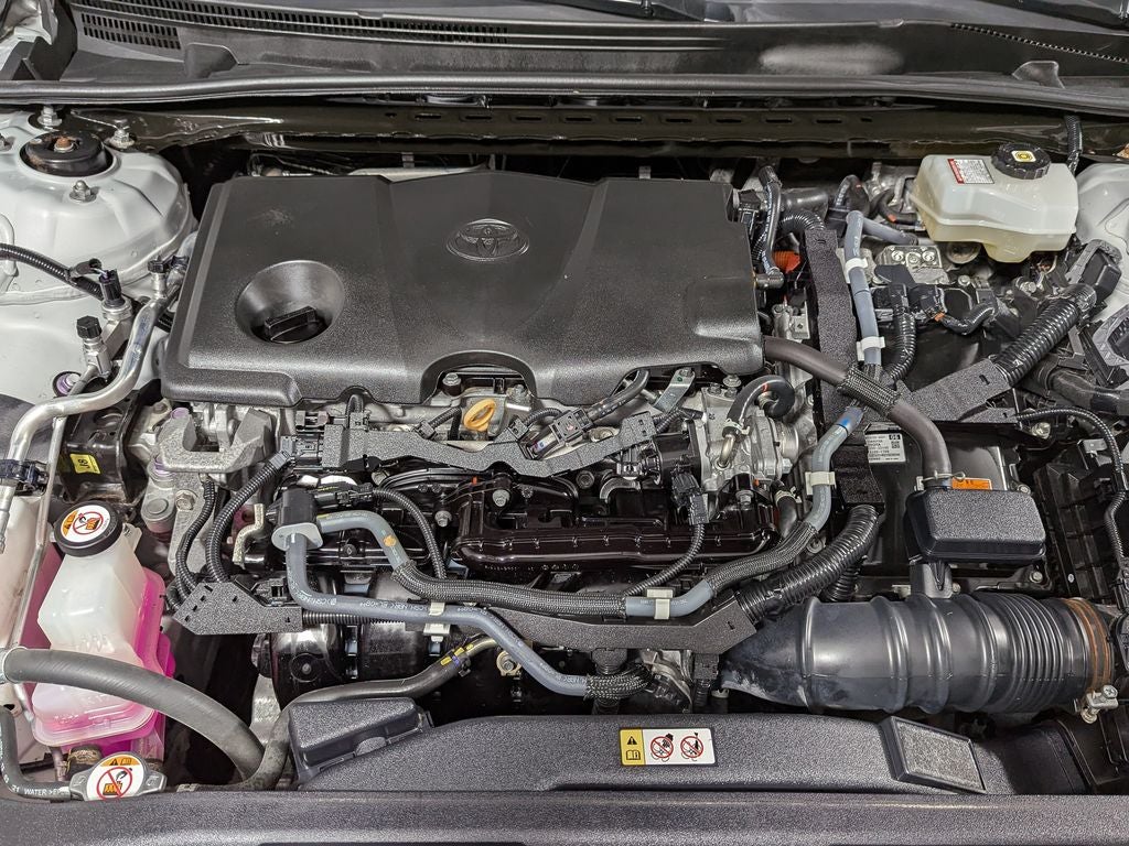 2022 Toyota Camry Hybrid LE