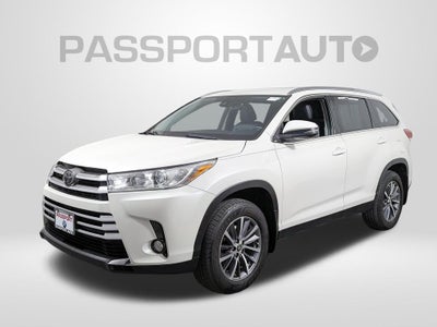 2019 Toyota Highlander SE