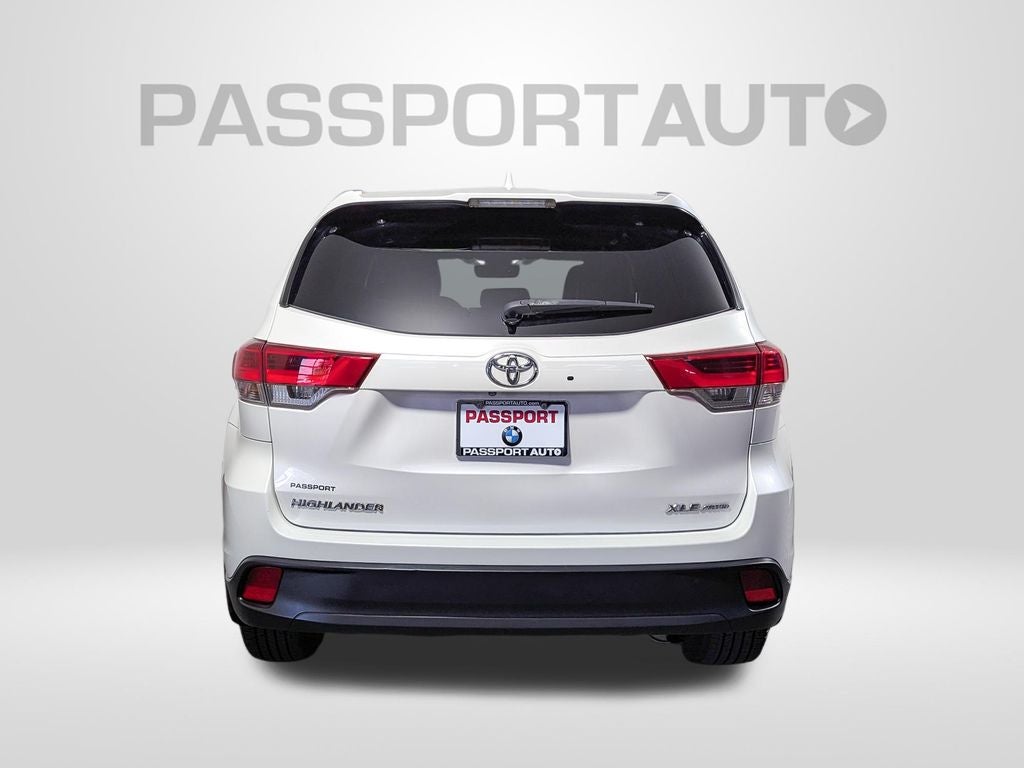 2019 Toyota Highlander SE