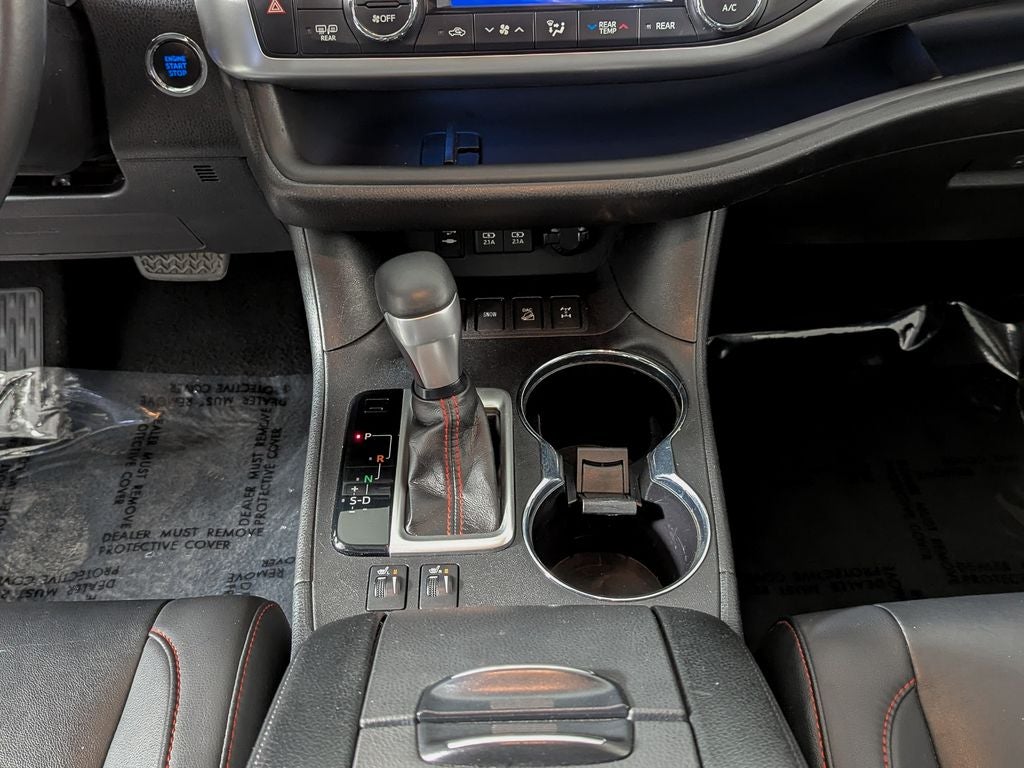 2019 Toyota Highlander SE