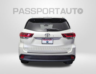 2019 Toyota Highlander SE
