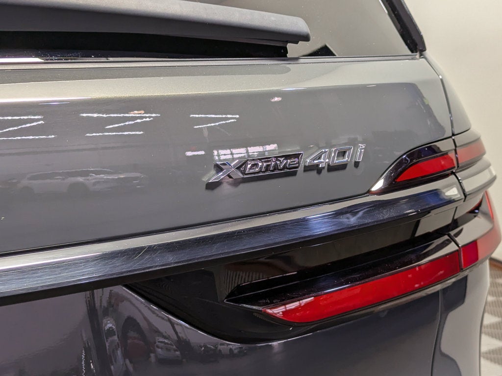 2024 BMW X7 xDrive40i