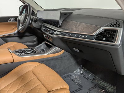 2023 BMW X7 xDrive40i