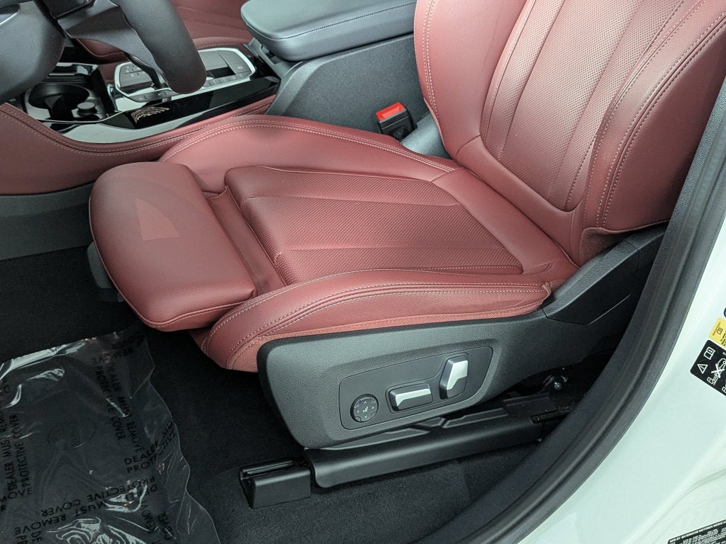 2023 BMW X4 xDrive30i